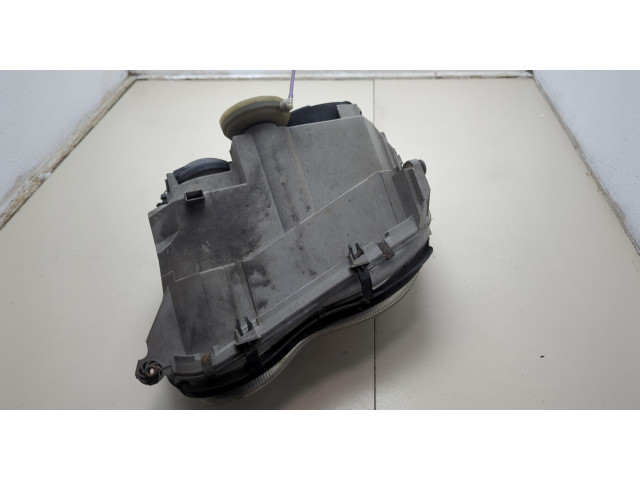 Фара передняя Mercedes C W203 2000-2008 правая