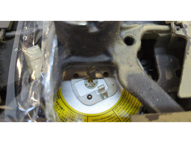 Руль Mitsubishi Montero Sport / Pajero Sport 1996-2008 MR766267