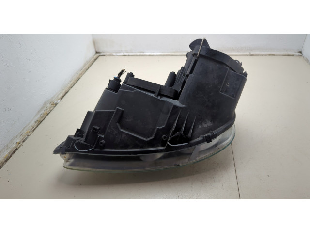 Фара передняя  Volkswagen Caddy 2004-2015 правая 