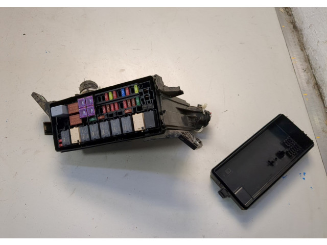 Блок предохранителей Honda HRV 2015-2021