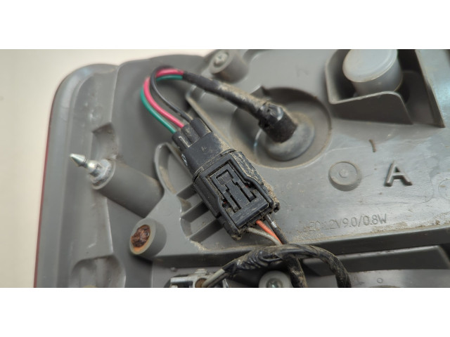 Задний фонарь          