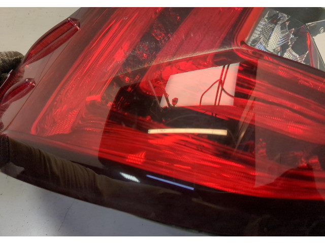 Задний фонарь