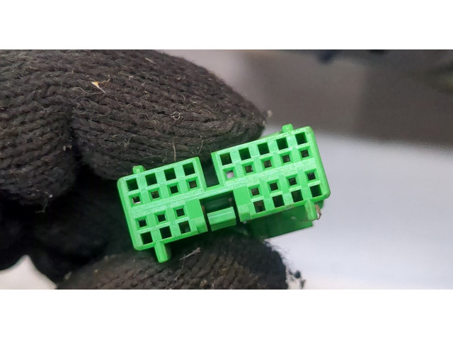 Зеркало боковое  Volvo XC90 2002-2006  левое           