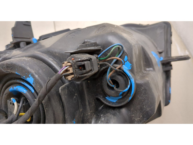 Фара передняя  Chevrolet Cruze 2009-2015 правая 