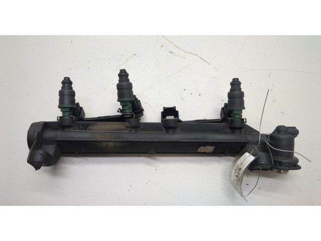 Форсунка топливная Skoda Octavia Tour 1996-2011