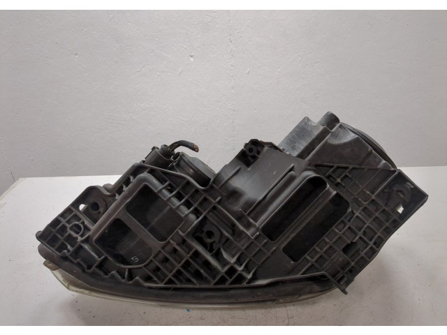 Фара передняя  Volkswagen Golf 6 2009-2012 правая 