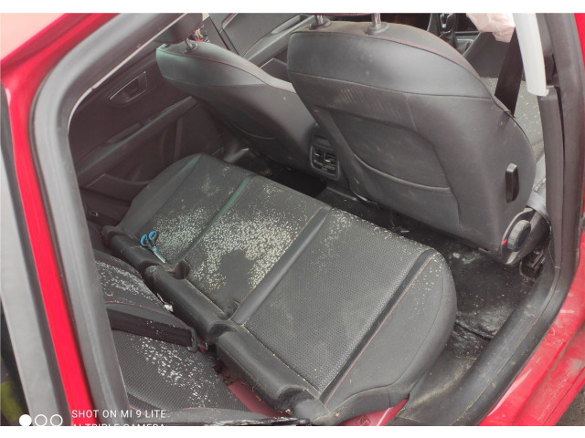 Генератор Seat Leon 3 2012-2016 04E90015A, 04E903015 3 1.4 бензин