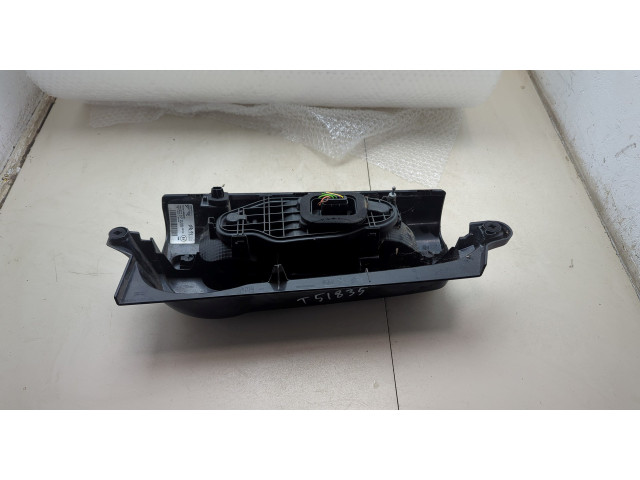 Задний фонарь     9820554880     