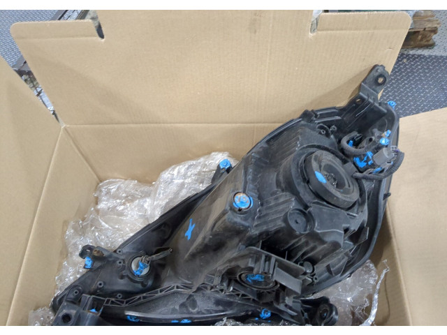 Фара передняя  Honda Jazz 2008-2015 правая 