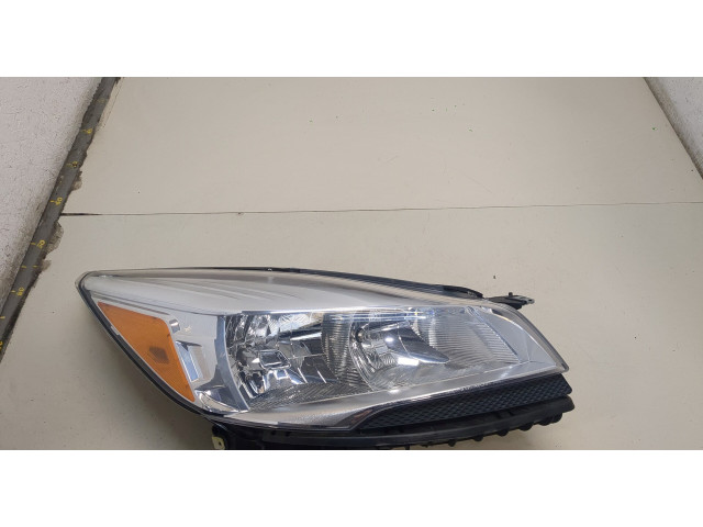 Фара передняя  Ford Escape 2012-2015 правая 