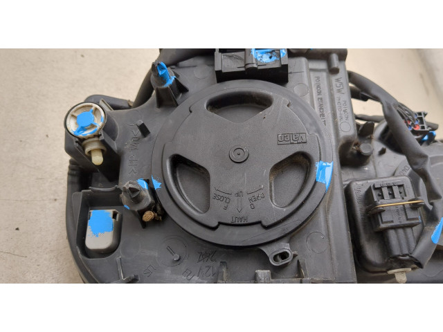 Фара передняя Volvo XC90 2002-2014 правая