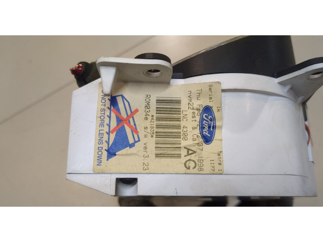 Панель приборов Jaguar XK 1996-2004