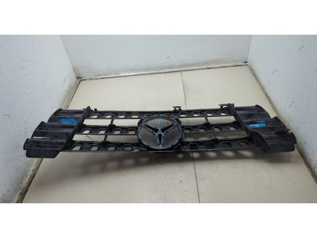 Решетка радиатора  Mercedes ML W164 2005-2011          A1648800685