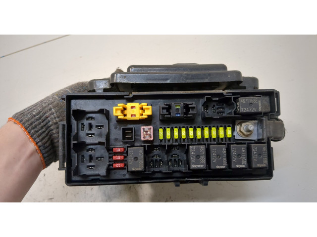 Блок предохранителей  Jeep Grand Cherokee 2004-2010      56040662AJ   