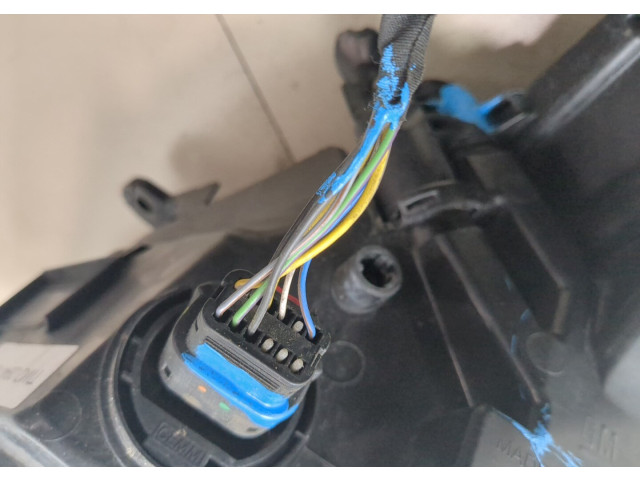 Фара передняя  Cadillac XT4 правая 