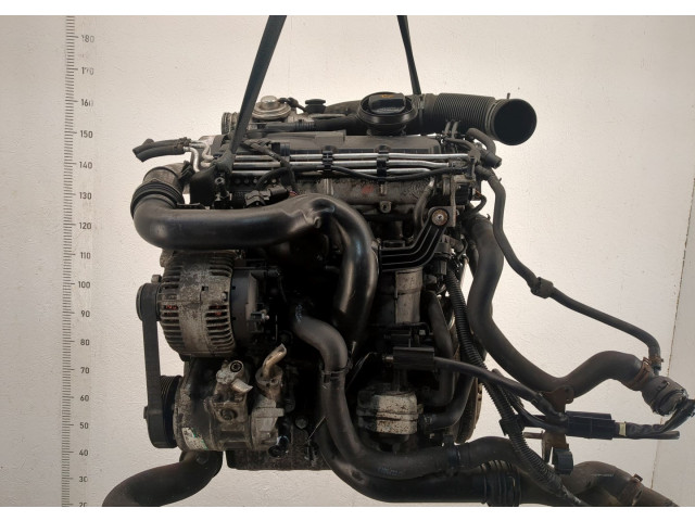 Форсунка топливная  Volkswagen Passat 6 2005-2010         