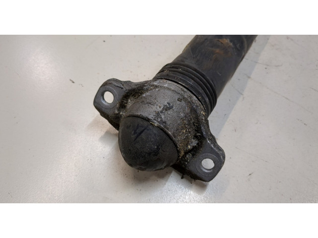 Стойка амортизатора  Volkswagen Jetta 7 2018-      