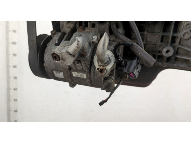 Форсунка топливная Skoda Fabia 2007-2014 036906031AH, 036133320C