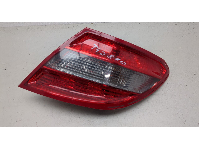 Задний фонарь          