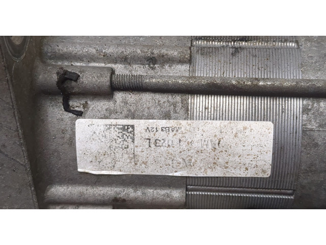 Стартер Volkswagen Touran 2010-2015 1.6