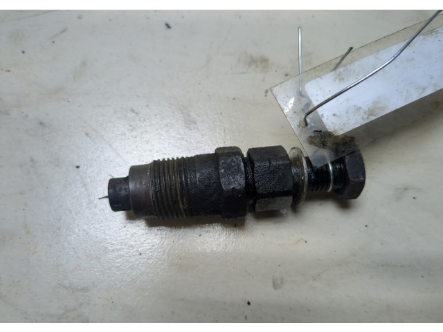 Форсунка топливная  Mitsubishi Montero Sport / Pajero Sport 1996-2008         