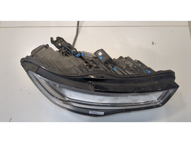Фара передняя Audi A6 (C7) 2014-2018 правая