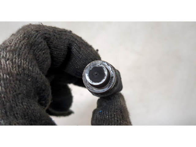 Форсунка топливная Mitsubishi Montero Sport / Pajero Sport 1996-2008