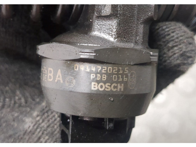 Форсунка топливная Skoda Octavia (A5) 2004-2013 038130073AG