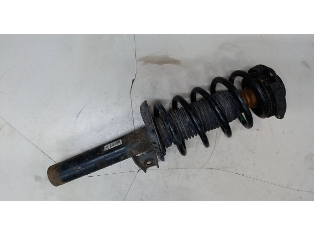 Стойка амортизатора  Volkswagen Caddy 2004-2010 1t0413031gb    1.9  дизель