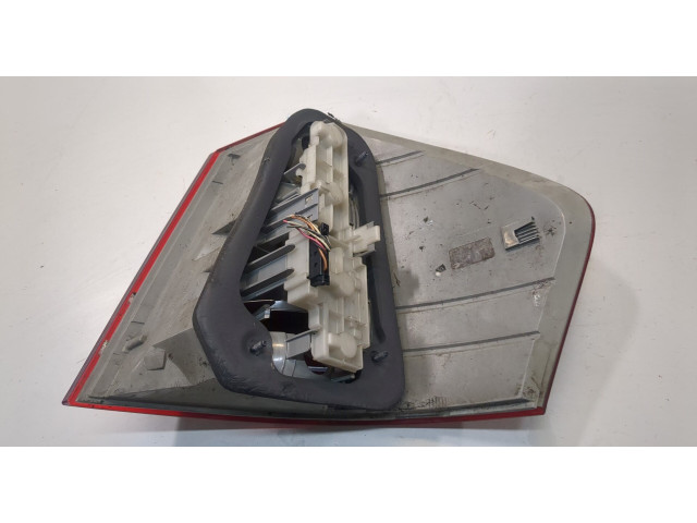 Задний фонарь          