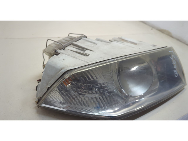 Фара передняя Skoda Octavia (A5) 2004-2013 правая