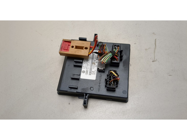 Блок комфорта  Audi A6 (C6) 2004-2011      4F0907279  