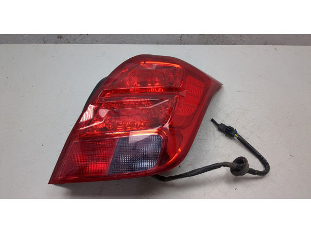 Задний фонарь          