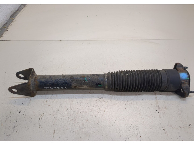 Стойка амортизатора  Mercedes GLE W166 2015-2018      