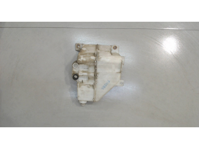 Бачок омывателя Mazda 626 1997-2001