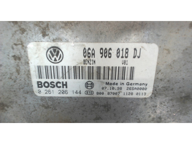 Блок управления двигателем  Skoda Octavia Tour 1996-2000     