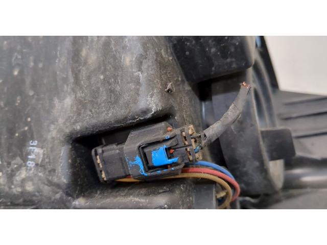 Фара передняя  Chevrolet Spark 2009- правая 