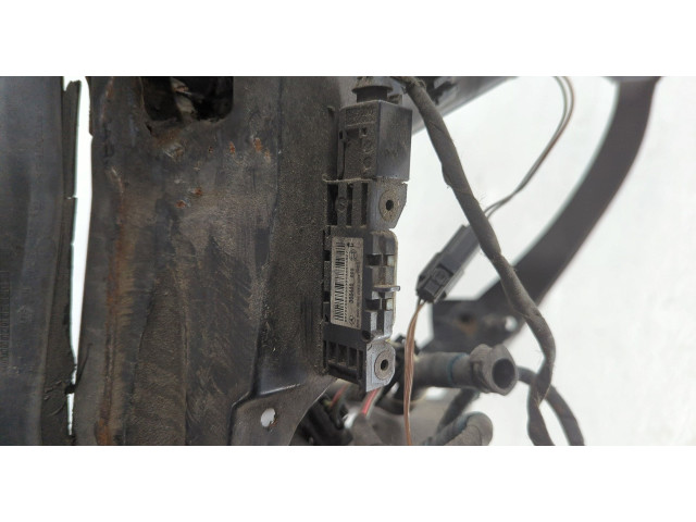 Замок капота  Mercedes S W220 1998-2006     