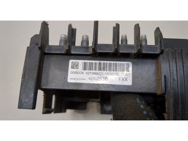 Блок предохранителей Buick Encore GX 2019-2024 42702536