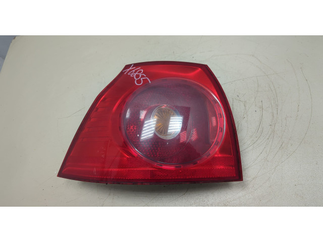 Задний фонарь 1K6945095AA