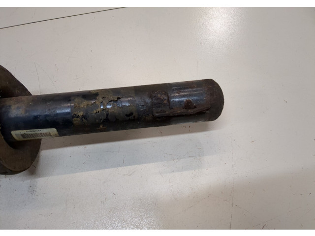 Стойка амортизатора  Jeep Grand Cherokee 2004-2010      