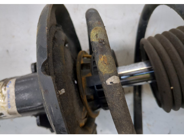 Стойка амортизатора Mercedes C W204 2006-2015