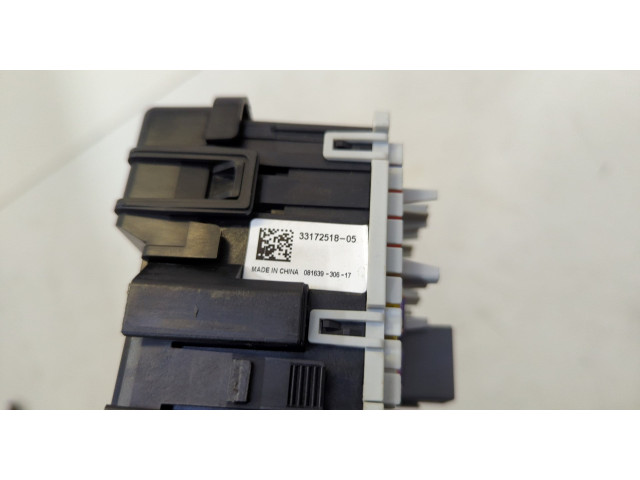 Блок предохранителей GMC Terrain 2017-2021 33172518