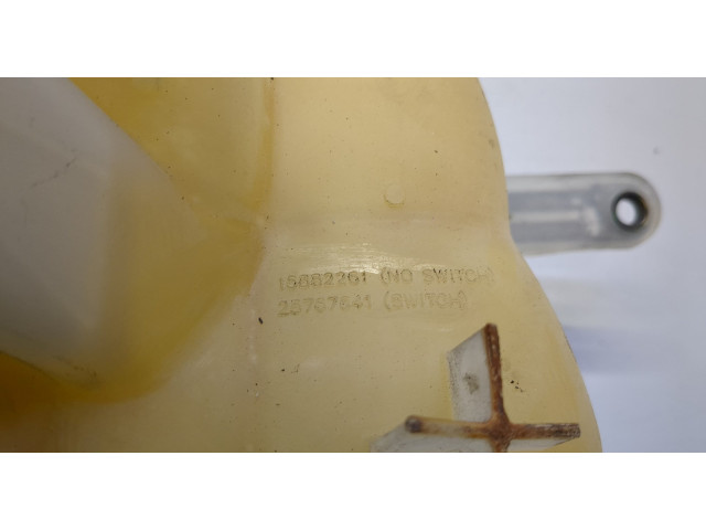 Бачок расширительный  Cadillac STS 2004-2011 15882261   