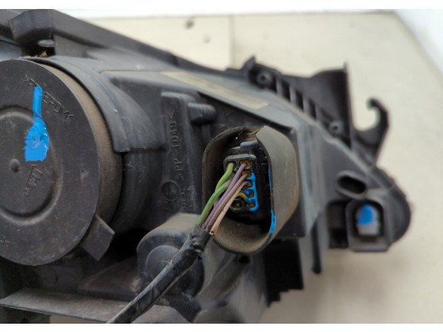 Фара передняя  Peugeot 5008 2009-2016 левая 