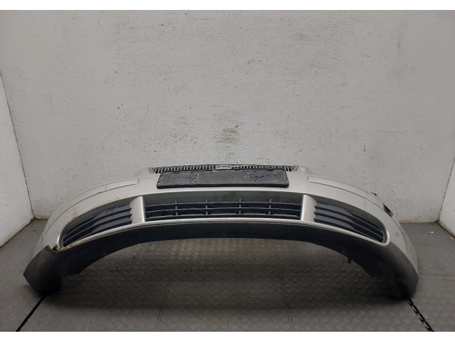 Бампер  Volvo V50 2004-2007 передний    