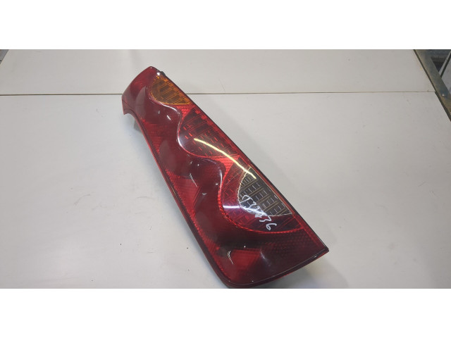 Задний фонарь Nissan Note E11 2006-2013