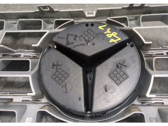 Решетка радиатора  Mercedes ML W164 2005-2011          