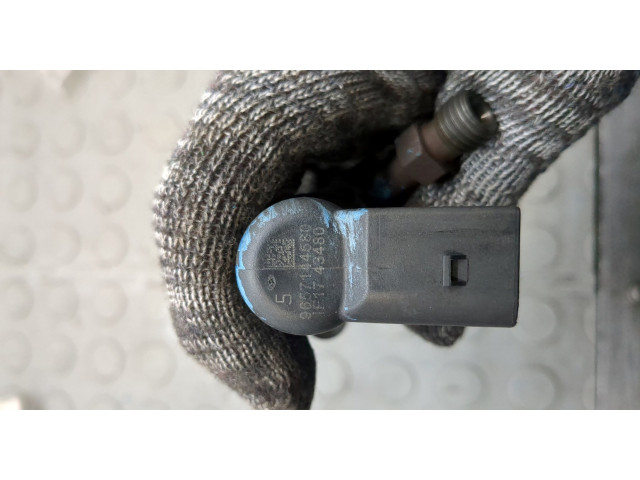 Форсунка топливная  Volvo C30 2006-2013    36000315, 9657144580     