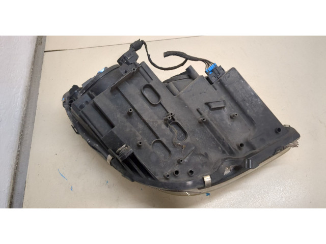 Фара передняя  Mercedes CLS C219 2004-2010 левая 